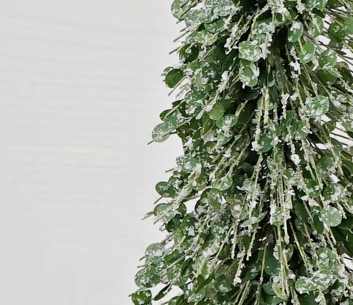 ICY BOXWOOD BRUSH TREE (16 inch)